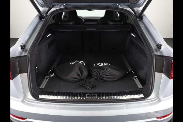 Audi Q8 55 TFSI e quattro Pro Line S 394pk | Panoramadak | B&O | Vierwielbesturing | Ass.Plus.Remote | Sportstoel Plus | 23'' inch Zwart | Trekhaak |