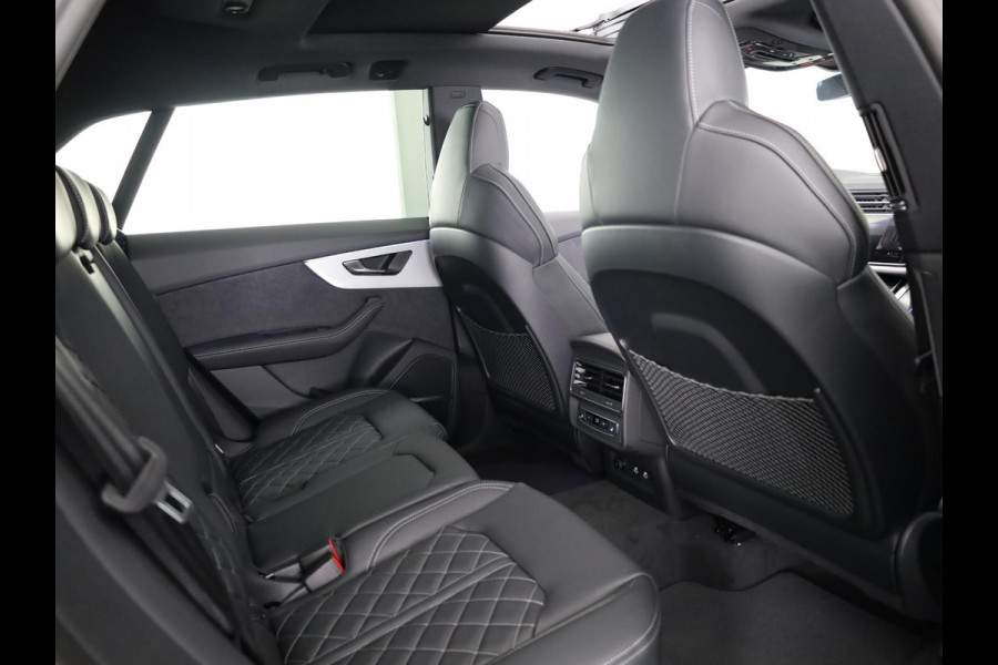 Audi Q8 55 TFSI e quattro Pro Line S 394pk | Panoramadak | B&O | Vierwielbesturing | Ass.Plus.Remote | Sportstoel Plus | 23'' inch Zwart | Trekhaak |