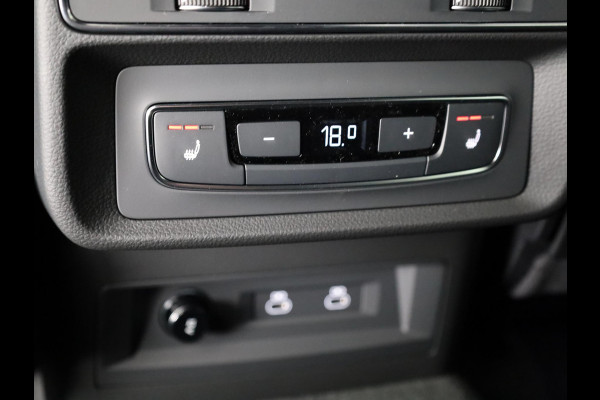 Audi Q8 55 TFSI e quattro Pro Line S 394pk | Panoramadak | B&O | Vierwielbesturing | Ass.Plus.Remote | Sportstoel Plus | 23'' inch Zwart | Trekhaak |