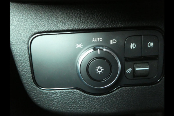 Mercedes-Benz Sprinter 317cdi L2H2 Automaat, LED, Xenon, Airco, Camera, 3-Zits.