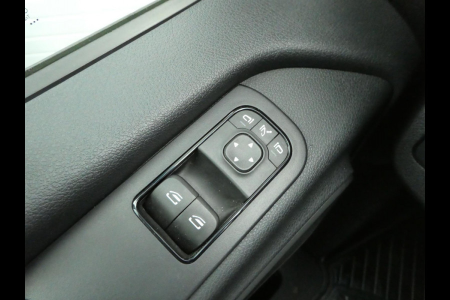 Mercedes-Benz Sprinter 317cdi L2H2 Automaat, LED, Xenon, Airco, Camera, 3-Zits.