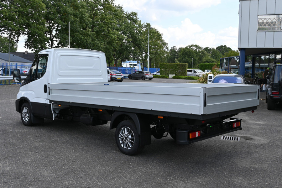 Iveco Daily 35S18H 3.0L Open laadbak Facelift, LED, ACC, Geveerde stoel, Camera