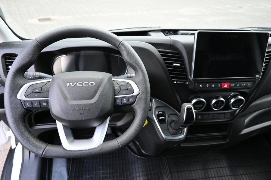 Iveco Daily 35S18H 3.0L Open laadbak Facelift, LED, ACC, Geveerde stoel, Camera