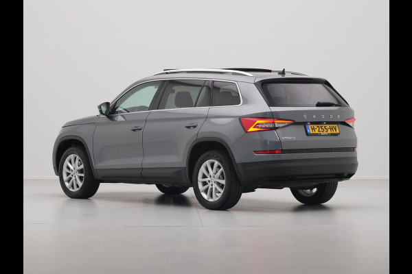 Škoda Kodiaq 1.5 150 TSI Limited Business Edition Panorama Navigatie Carplay Sideassist Stoelverwarming