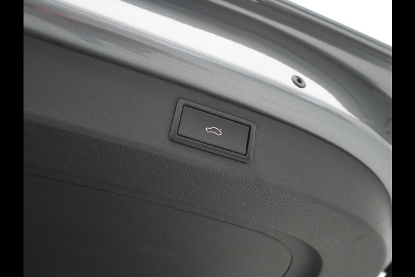 Škoda Kodiaq 1.5 150 TSI Limited Business Edition Panorama Navigatie Carplay Sideassist Stoelverwarming