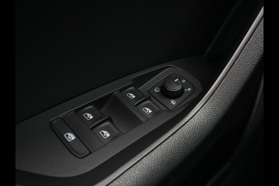 Škoda Kodiaq 1.5 150 TSI Limited Business Edition Panorama Navigatie Carplay Sideassist Stoelverwarming