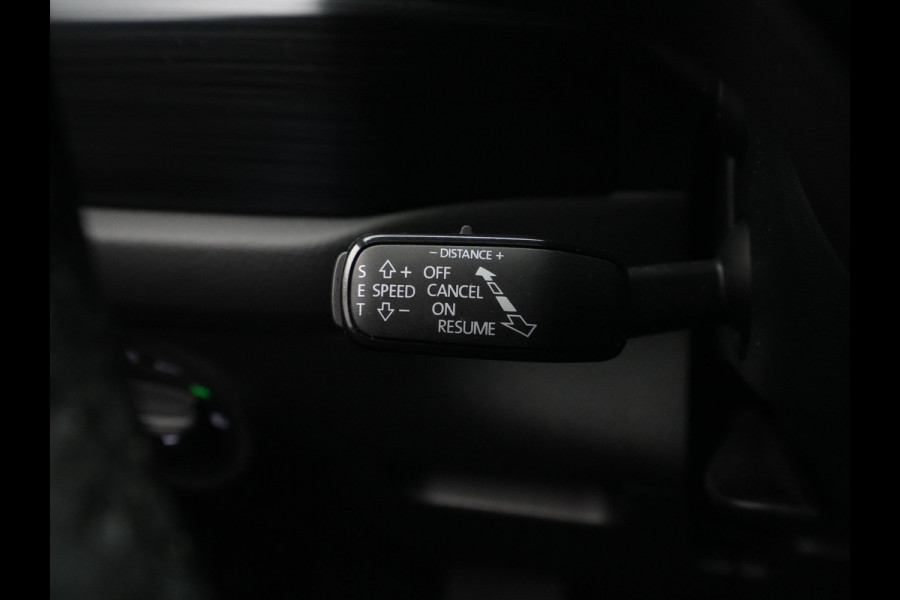 Škoda Kodiaq 1.5 150 TSI Limited Business Edition Panorama Navigatie Carplay Sideassist Stoelverwarming