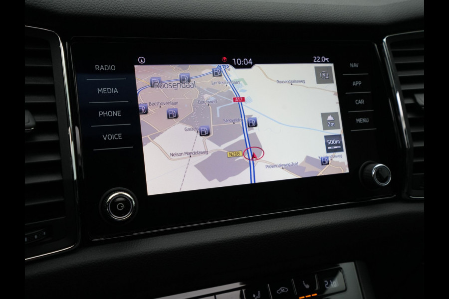 Škoda Kodiaq 1.5 150 TSI Limited Business Edition Panorama Navigatie Carplay Sideassist Stoelverwarming