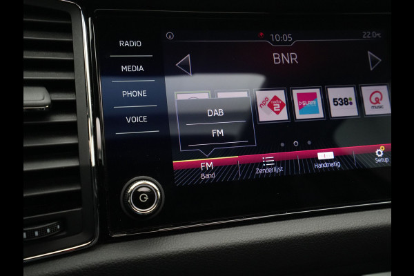 Škoda Kodiaq 1.5 150 TSI Limited Business Edition Panorama Navigatie Carplay Sideassist Stoelverwarming