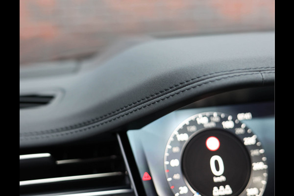 Land Rover Range Rover P460e HSE | Pano - HUD - 360camera - Meridian