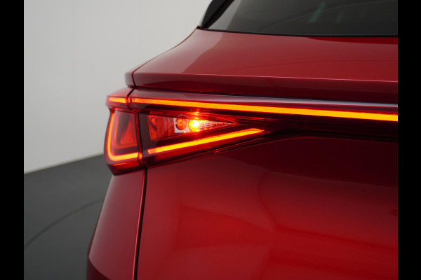 Seat Leon Sportstourer 1.4 TSI eHybrid PHEV FR Business Intense VAN: 28.900,- VOOR: 25.877,- UW HERFSTVOORDEEL: 3.023,- PANORAMADAK | DEALER ONDERHOUDEN | RIJKLAARPRIJS INCL. 12MND BOVAG