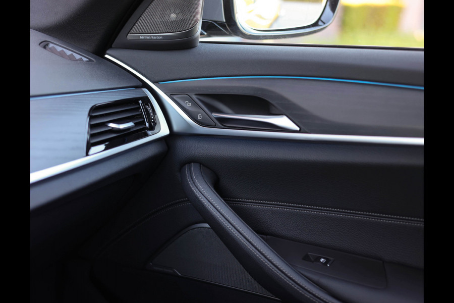 BMW 5 Serie Touring 530e xDrive | Pano - H/K - Laser - Trekhaak