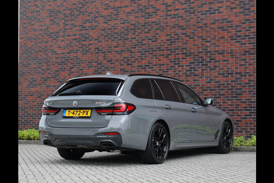 BMW 5 Serie Touring 530e xDrive | Pano - H/K - Laser - Trekhaak