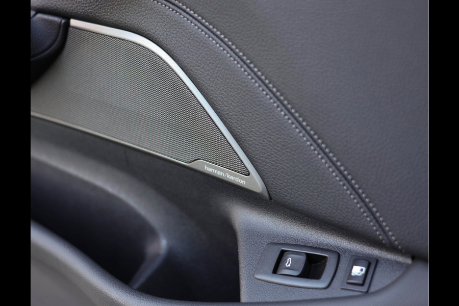 BMW 5 Serie Touring 530e xDrive | Pano - H/K - Laser - Trekhaak