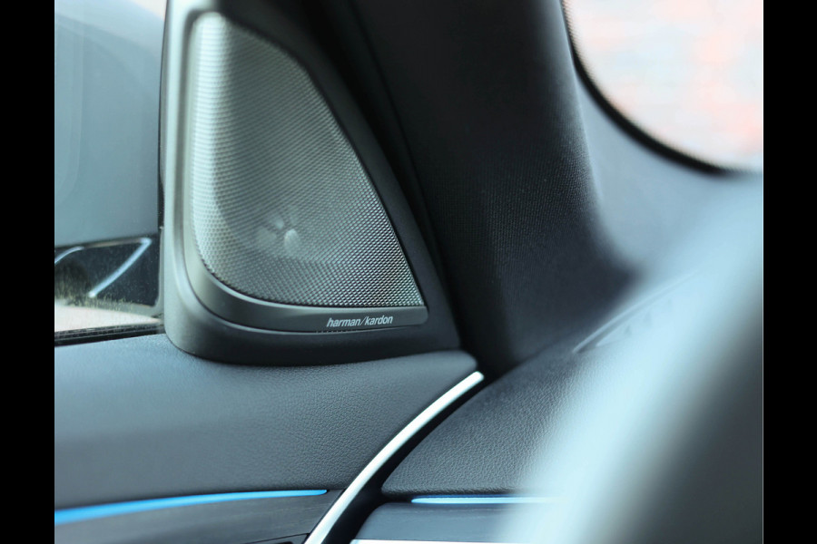 BMW 5 Serie Touring 530e xDrive | Pano - H/K - Laser - Trekhaak