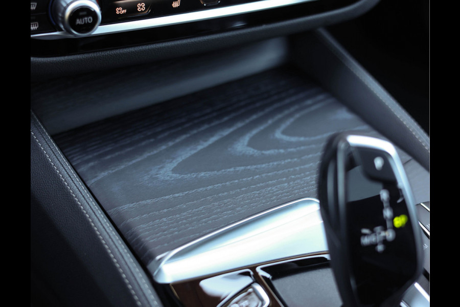 BMW 5 Serie Touring 530e xDrive | Pano - H/K - Laser - Trekhaak