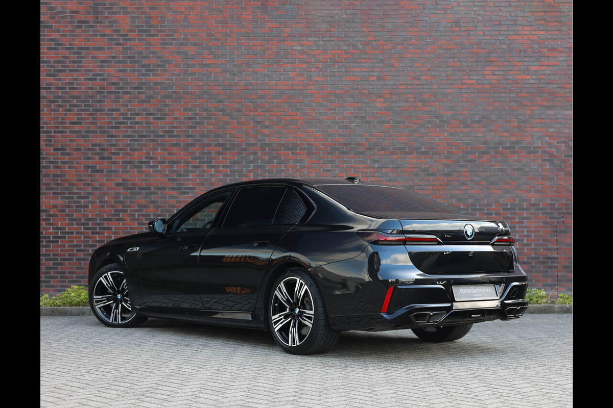 BMW 7 Serie M760e xDrive | SkyLounge - Executive - Bow&Wil