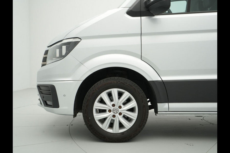 Volkswagen Crafter 35 2.0 TDI L3H3 Highline Camera Pdc Acc Trekhaak Navigatie Carplay Parkassist