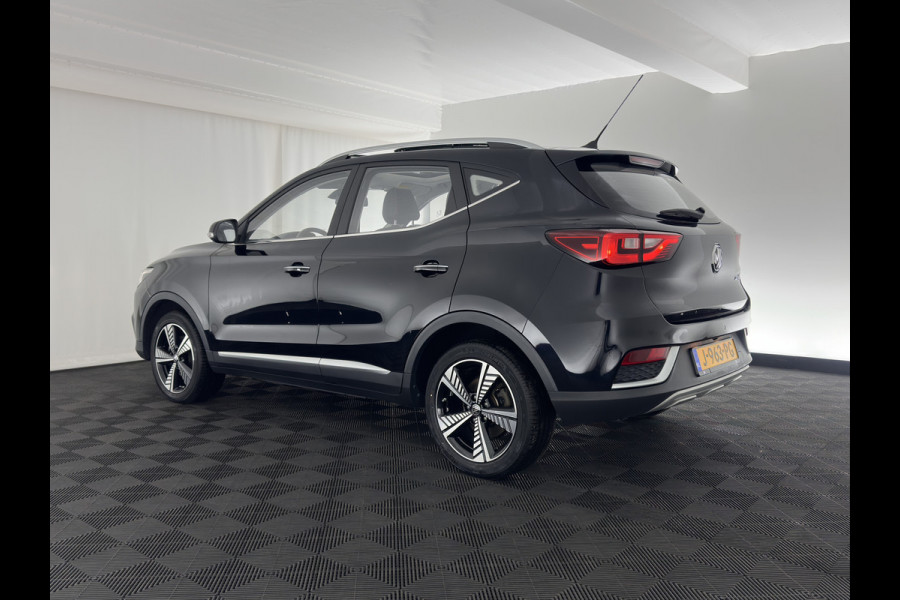 MG ZS EV Luxury 45 kWh (INCL-BTW) Aut. *PANO | LUXURY-LEATHER | CCS-FASTLOADER | KEYLESS | NAVI-FULLMAP | ADAPTIVE-CRUISE | CAMERA | HEATED-SPORTSEATS | CARPLAY | BLINDSPOT | DAB | LANE-ASSIST | PRIVACY-GLASS | 17"