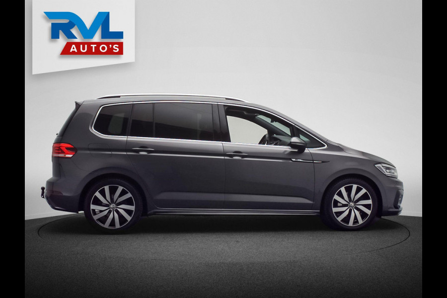 Volkswagen Touran 1.4 TSI Highline Edition R 7 Persoons Carplay Trekhaak Adaptive-cruise Camera Navigatie