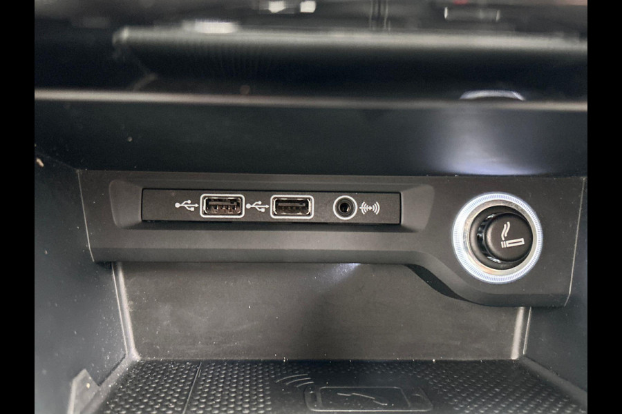 Volkswagen Touran 1.4 TSI Highline Edition R 7 Persoons Carplay Trekhaak Adaptive-cruise Camera Navigatie