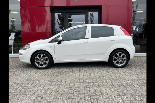 Fiat Punto Evo TwinAir Sempre 100 PK | Cruise control | Climate control | Trekhaak Fiat Punto Evo TwinAir Sempre 100 PK | Cruise control | Climate control | Trekhaak