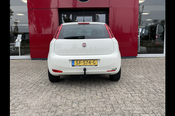 Fiat Punto Evo TwinAir Sempre 100 PK | Cruise control | Climate control | Trekhaak Fiat Punto Evo TwinAir Sempre 100 PK | Cruise control | Climate control | Trekhaak