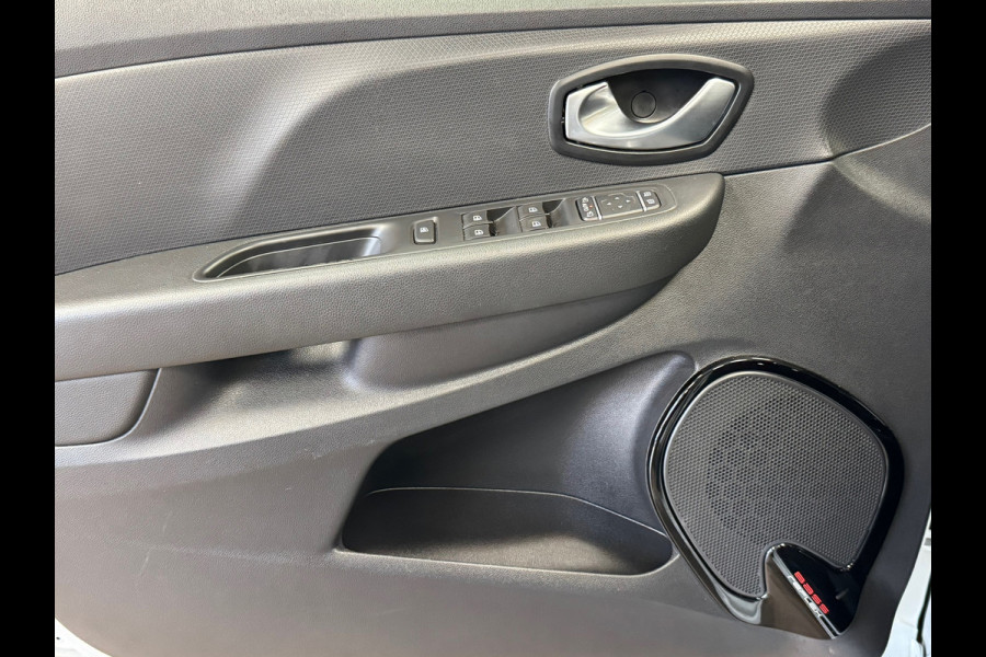 Renault Clio Estate 0.9 TCe Limited AIRCO CRUISE NAVIGATIE BLUETOOTH PDC