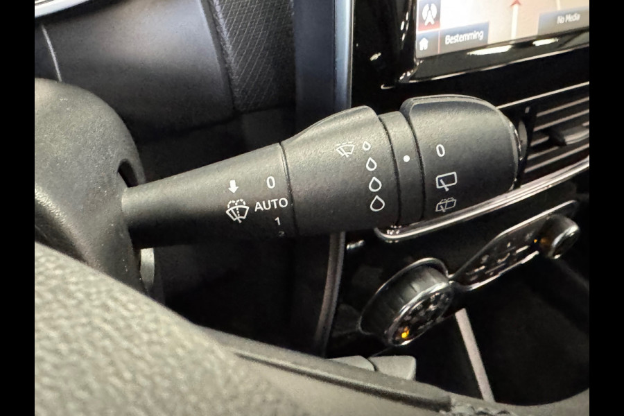 Renault Clio Estate 0.9 TCe Limited AIRCO CRUISE NAVIGATIE BLUETOOTH PDC