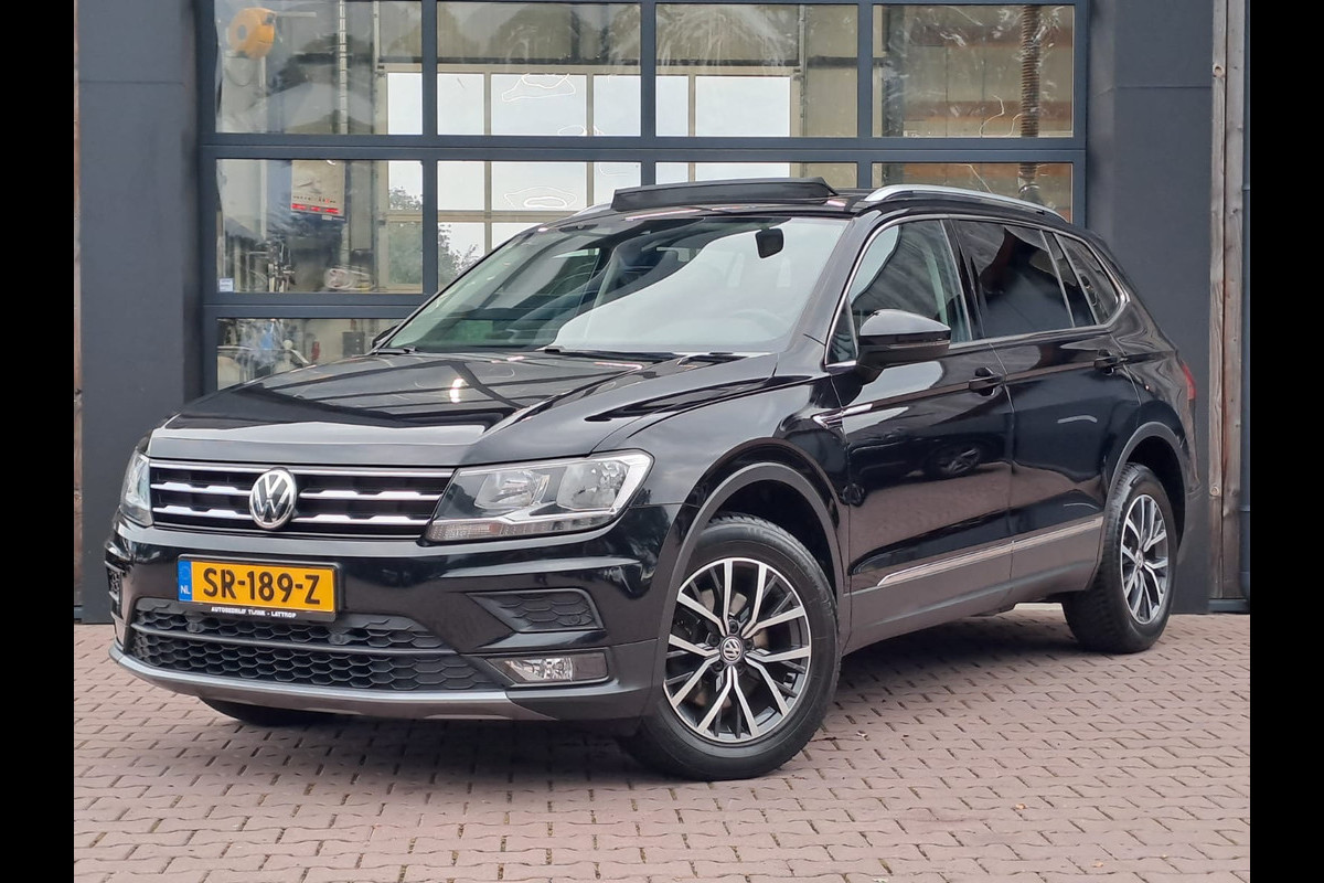 Volkswagen Tiguan Allspace 1.4 TSI Comfortline Business 7p. | Pano | Trekhaak | Stoelverwarming | Navi | ACC | App-connect | Elek. achterklep | All-seasons |