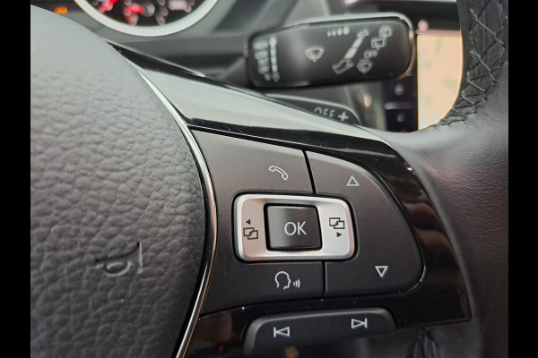 Volkswagen Tiguan Allspace 1.4 TSI Comfortline Business 7p. | Pano | Trekhaak | Stoelverwarming | Navi | ACC | App-connect | Elek. achterklep | All-seasons | Volkswagen Tiguan Allspace 1.4 TSI Comfortline Business 7p. | Pano | Trekhaak | Stoelverwarming | Navi | ACC | App-connect | Elek. achterklep | All-seasons |