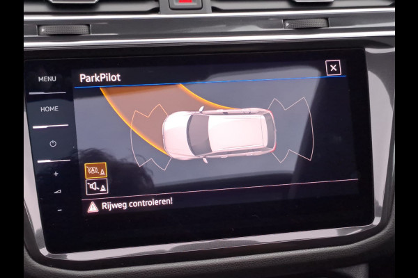 Volkswagen Tiguan Allspace 1.4 TSI Comfortline Business 7p. | Pano | Trekhaak | Stoelverwarming | Navi | ACC | App-connect | Elek. achterklep | All-seasons | Volkswagen Tiguan Allspace 1.4 TSI Comfortline Business 7p. | Pano | Trekhaak | Stoelverwarming | Navi | ACC | App-connect | Elek. achterklep | All-seasons |