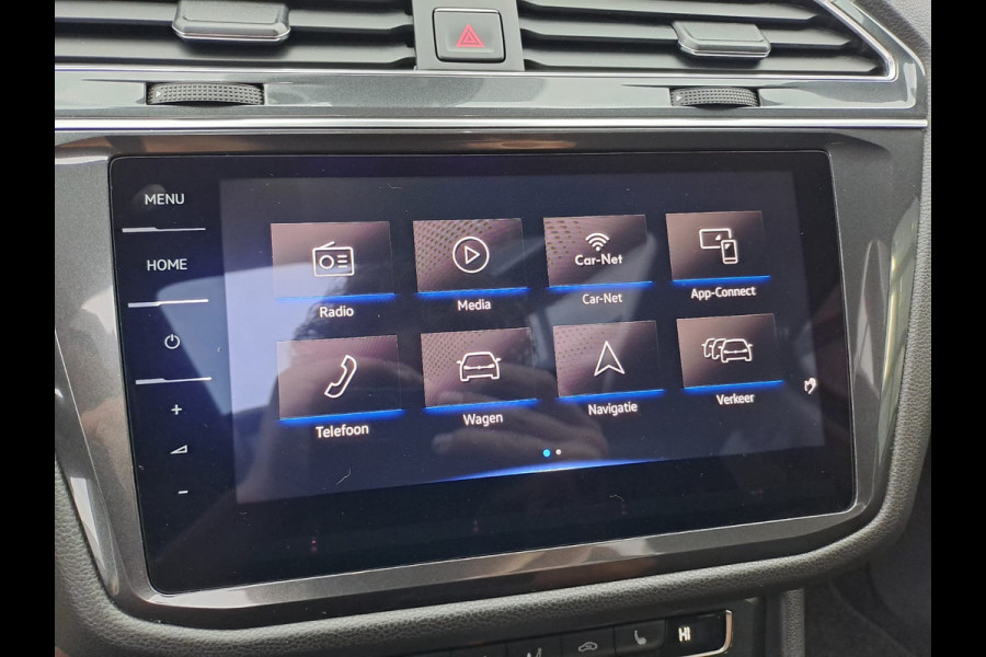 Volkswagen Tiguan Allspace 1.4 TSI Comfortline Business 7p. | Pano | Trekhaak | Stoelverwarming | Navi | ACC | App-connect | Elek. achterklep | All-seasons | Volkswagen Tiguan Allspace 1.4 TSI Comfortline Business 7p. | Pano | Trekhaak | Stoelverwarming | Navi | ACC | App-connect | Elek. achterklep | All-seasons |