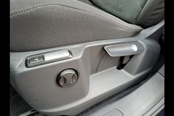 Volkswagen Tiguan Allspace 1.4 TSI Comfortline Business 7p. | Pano | Trekhaak | Stoelverwarming | Navi | ACC | App-connect | Elek. achterklep | All-seasons | Volkswagen Tiguan Allspace 1.4 TSI Comfortline Business 7p. | Pano | Trekhaak | Stoelverwarming | Navi | ACC | App-connect | Elek. achterklep | All-seasons |