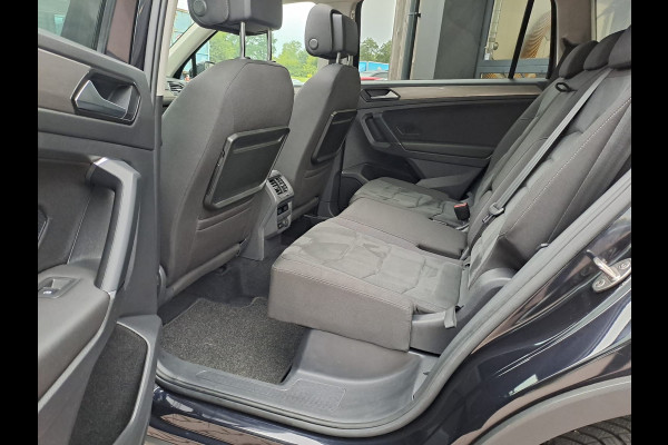 Volkswagen Tiguan Allspace 1.4 TSI Comfortline Business 7p. | Pano | Trekhaak | Stoelverwarming | Navi | ACC | App-connect | Elek. achterklep | All-seasons | Volkswagen Tiguan Allspace 1.4 TSI Comfortline Business 7p. | Pano | Trekhaak | Stoelverwarming | Navi | ACC | App-connect | Elek. achterklep | All-seasons |