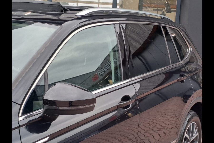 Volkswagen Tiguan Allspace 1.4 TSI Comfortline Business 7p. | Pano | Trekhaak | Stoelverwarming | Navi | ACC | App-connect | Elek. achterklep | All-seasons | Volkswagen Tiguan Allspace 1.4 TSI Comfortline Business 7p. | Pano | Trekhaak | Stoelverwarming | Navi | ACC | App-connect | Elek. achterklep | All-seasons |