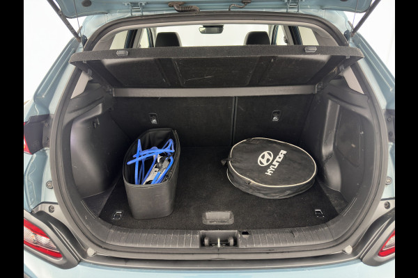 Hyundai Kona EV Premium 64 kWh [ 3-Fase ] {SOH-100%} *PANO | LEATHER | KRELL-AUDIO | HEAD-UP | FULL-LED | NAVI-FULLMAP | DAB | ADAPT.CRUISE | KEYLESS | CAMERA | BLIND-SPOT | LANE-ASSIST | DIGI-COCKPIT | COMFORT-SEATS | TOWBAR | 17''ALU*