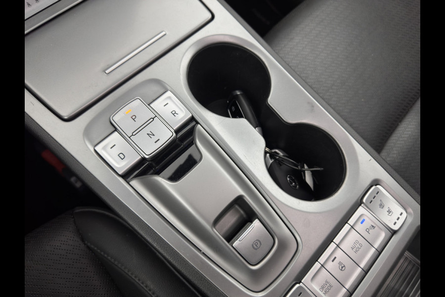 Hyundai Kona EV Premium 64 kWh [ 3-Fase ] {SOH-100%} *PANO | LEATHER | KRELL-AUDIO | HEAD-UP | FULL-LED | NAVI-FULLMAP | DAB | ADAPT.CRUISE | KEYLESS | CAMERA | BLIND-SPOT | LANE-ASSIST | DIGI-COCKPIT | COMFORT-SEATS | TOWBAR | 17''ALU*