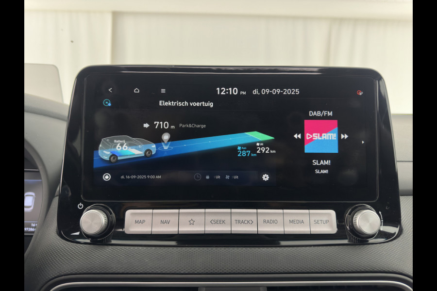 Hyundai Kona EV Premium 64 kWh [ 3-Fase ] {SOH-100%} *PANO | LEATHER | KRELL-AUDIO | HEAD-UP | FULL-LED | NAVI-FULLMAP | DAB | ADAPT.CRUISE | KEYLESS | CAMERA | BLIND-SPOT | LANE-ASSIST | DIGI-COCKPIT | COMFORT-SEATS | TOWBAR | 17''ALU*