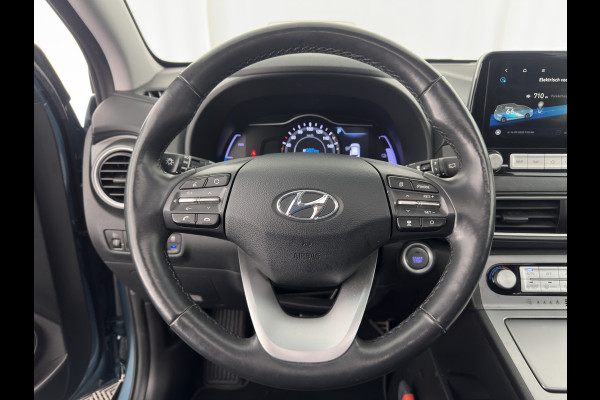 Hyundai Kona EV Premium 64 kWh [ 3-Fase ] {SOH-100%} *PANO | LEATHER | KRELL-AUDIO | HEAD-UP | FULL-LED | NAVI-FULLMAP | DAB | ADAPT.CRUISE | KEYLESS | CAMERA | BLIND-SPOT | LANE-ASSIST | DIGI-COCKPIT | COMFORT-SEATS | TOWBAR | 17''ALU*