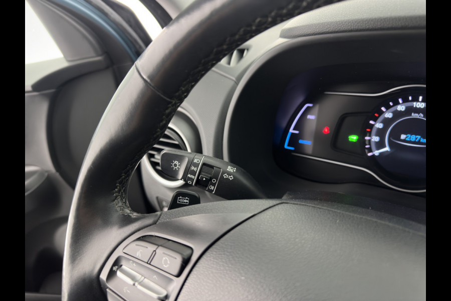 Hyundai Kona EV Premium 64 kWh [ 3-Fase ] {SOH-100%} *PANO | LEATHER | KRELL-AUDIO | HEAD-UP | FULL-LED | NAVI-FULLMAP | DAB | ADAPT.CRUISE | KEYLESS | CAMERA | BLIND-SPOT | LANE-ASSIST | DIGI-COCKPIT | COMFORT-SEATS | TOWBAR | 17''ALU*