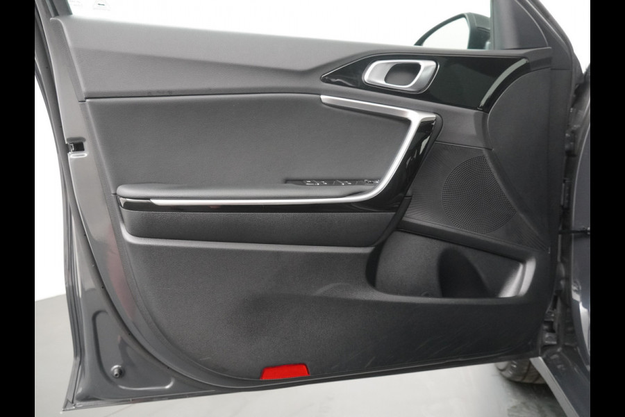 Kia Ceed Sportswagon 1.5 T-GDi GT-Line Apple Carplay/Android Auto - Cruise Control - Dodehoekdetectie - Panorama Dak - Stoel/Stuur Verwarming Fabrieksgarantie tot 07-2031