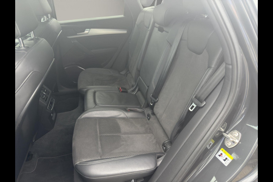 Audi Q5 55 TFSI e quattro Competition S-Line | Luchtvering | Head-Up | 20"| Massage | Panoramadak |