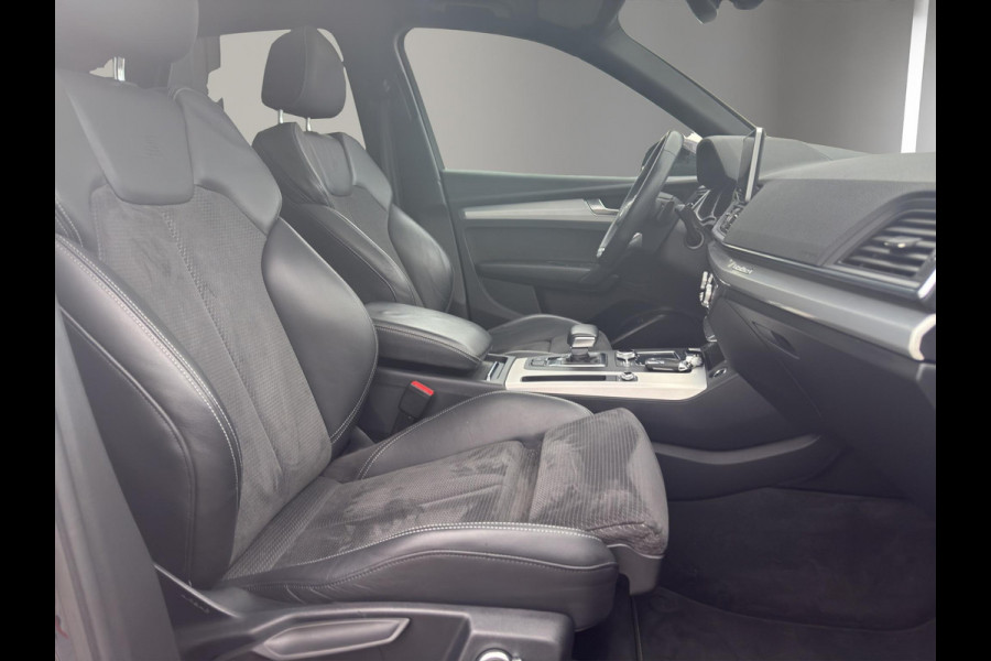 Audi Q5 55 TFSI e quattro Competition S-Line | Luchtvering | Head-Up | 20"| Massage | Panoramadak |