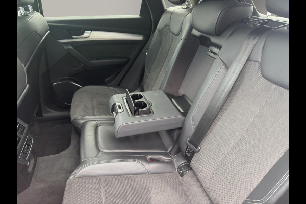 Audi Q5 55 TFSI e quattro Competition S-Line | Luchtvering | Head-Up | 20"| Massage | Panoramadak |