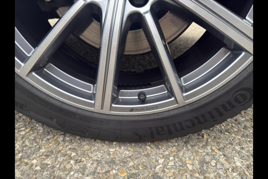 Audi Q5 55 TFSI e quattro Competition S-Line | Luchtvering | Head-Up | 20"| Massage | Panoramadak |