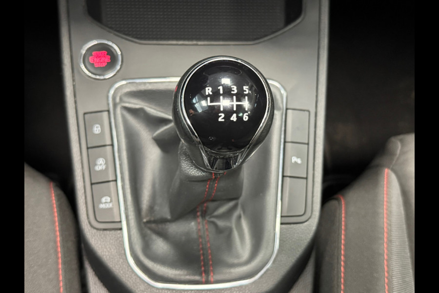 Seat Ibiza 1.0 TSI FR Business Intense *NIEUWE DISTRUBITIE* PANORAMADAK APPLE CARPLAY CRUISE AIRCO CAMERA NAVIGATIE START/STOP