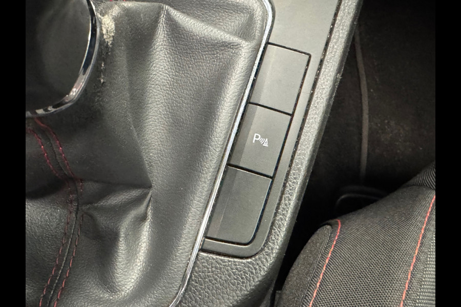 Seat Ibiza 1.0 TSI FR Business Intense *NIEUWE DISTRUBITIE* PANORAMADAK APPLE CARPLAY CRUISE AIRCO CAMERA NAVIGATIE START/STOP