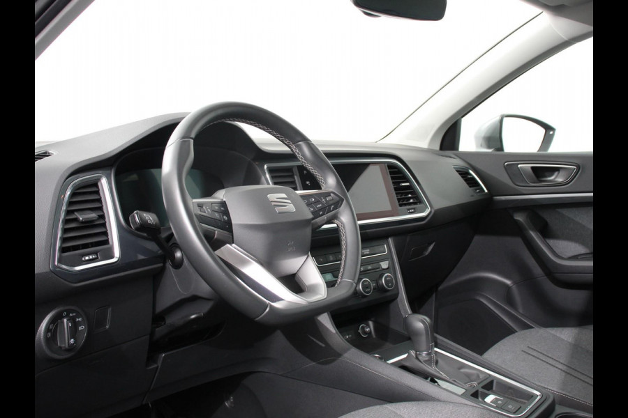 Seat Ateca 1.5 TSI Style Business Intense DSG Navigatie Apple Carplay/Android Auto Camera Parkeersensoren Cruise Control Full Led koplampen Lichtmetalen velgen Virtual Cockpit Getinte ramen Climate Control
