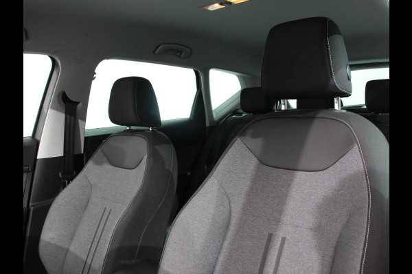 Seat Ateca 1.5 TSI Style Business Intense DSG Navigatie Apple Carplay/Android Auto Camera Parkeersensoren Cruise Control Full Led koplampen Lichtmetalen velgen Virtual Cockpit Getinte ramen Climate Control